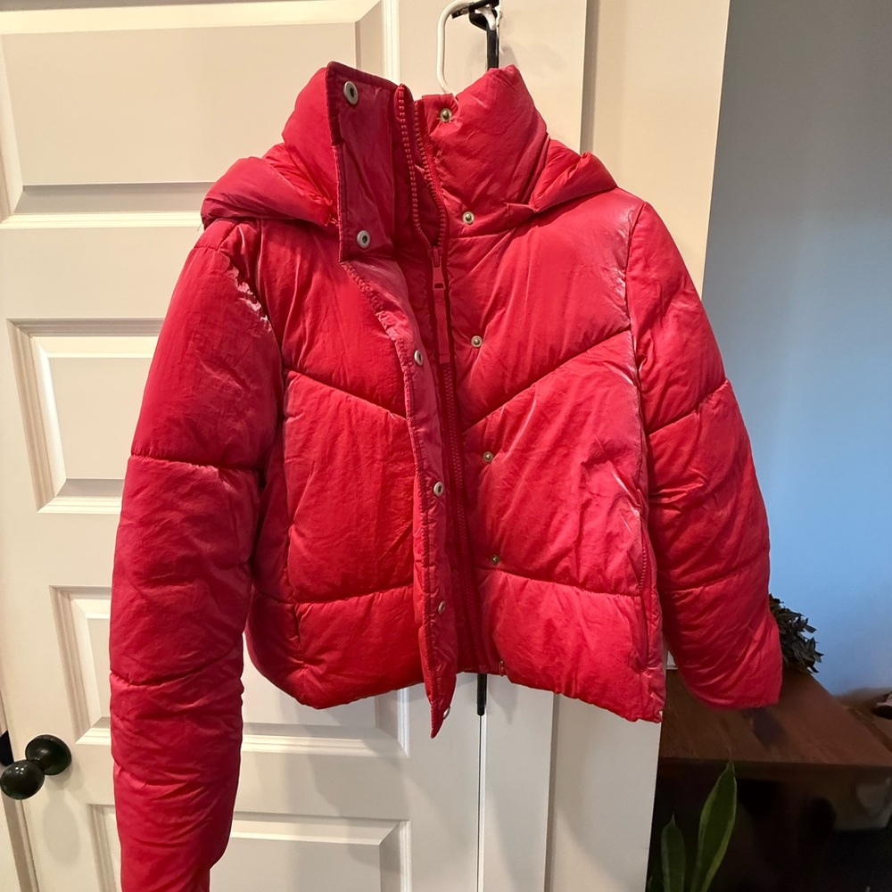 GAP Vibrant Pink Iridescent Puffer Jacket Winter with Hood